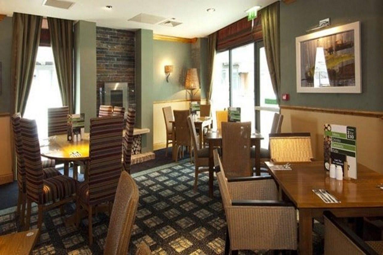 Premier Inn Falkirk East Esterno foto